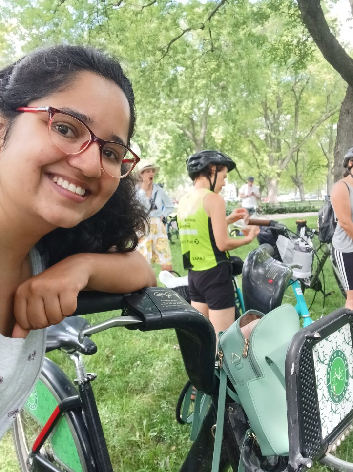 The bike day started with a guided tour of the Toronto Harbourfront. I clicked this at one of the stops.
